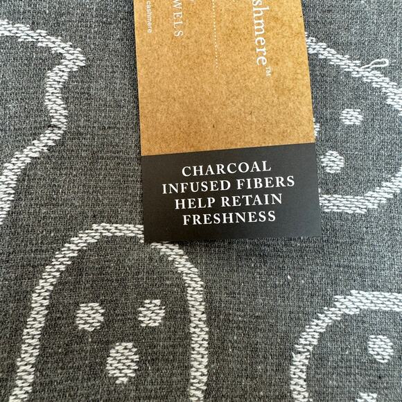 Cupcakes and Cashmere Grey Ghost Kitchen Towel 2 Pack Halloween Towels New - Picture 3 of 12